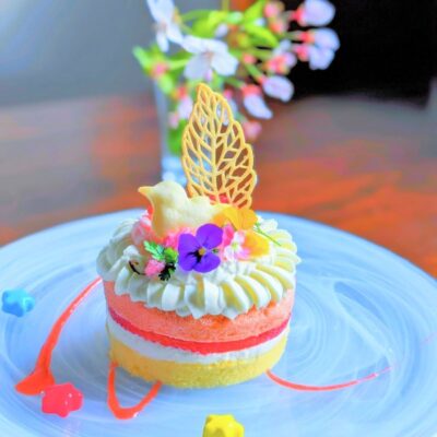 試作　桜と苺のショートケーキ ご予約はプロフィールのURL(食べ…