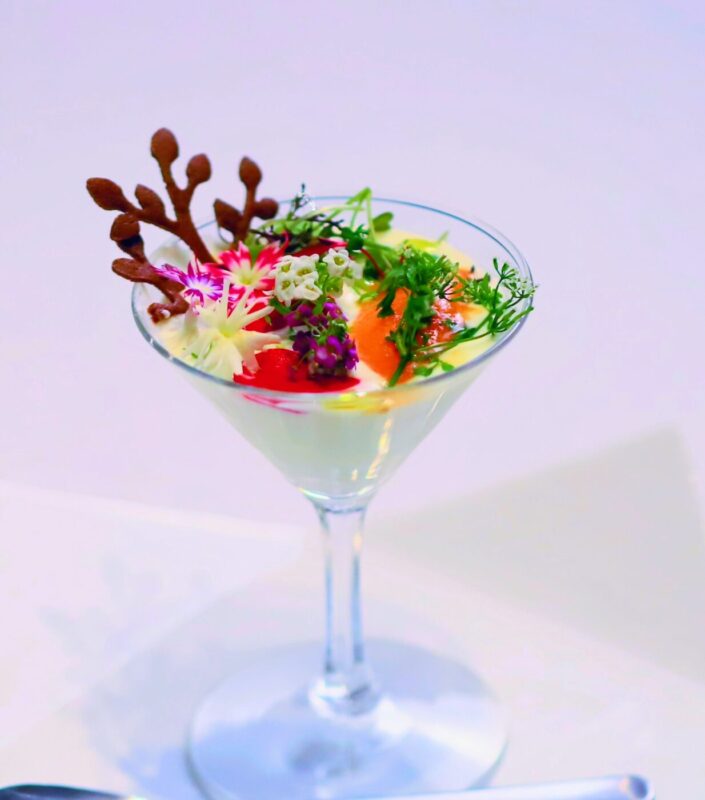 旬の食材で作るまったく新しい組み合わせ。
レ・シーズ96だからこそのお料理を。